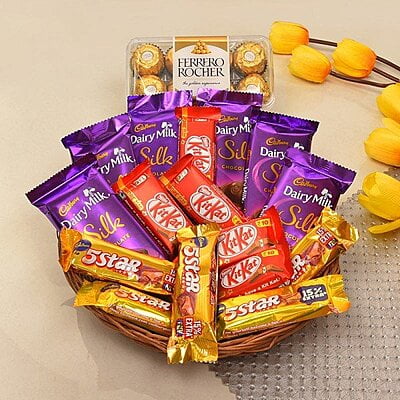 Kitkat - Star - Dairymilk Silk - Ferrero Rochers  - Spotlight